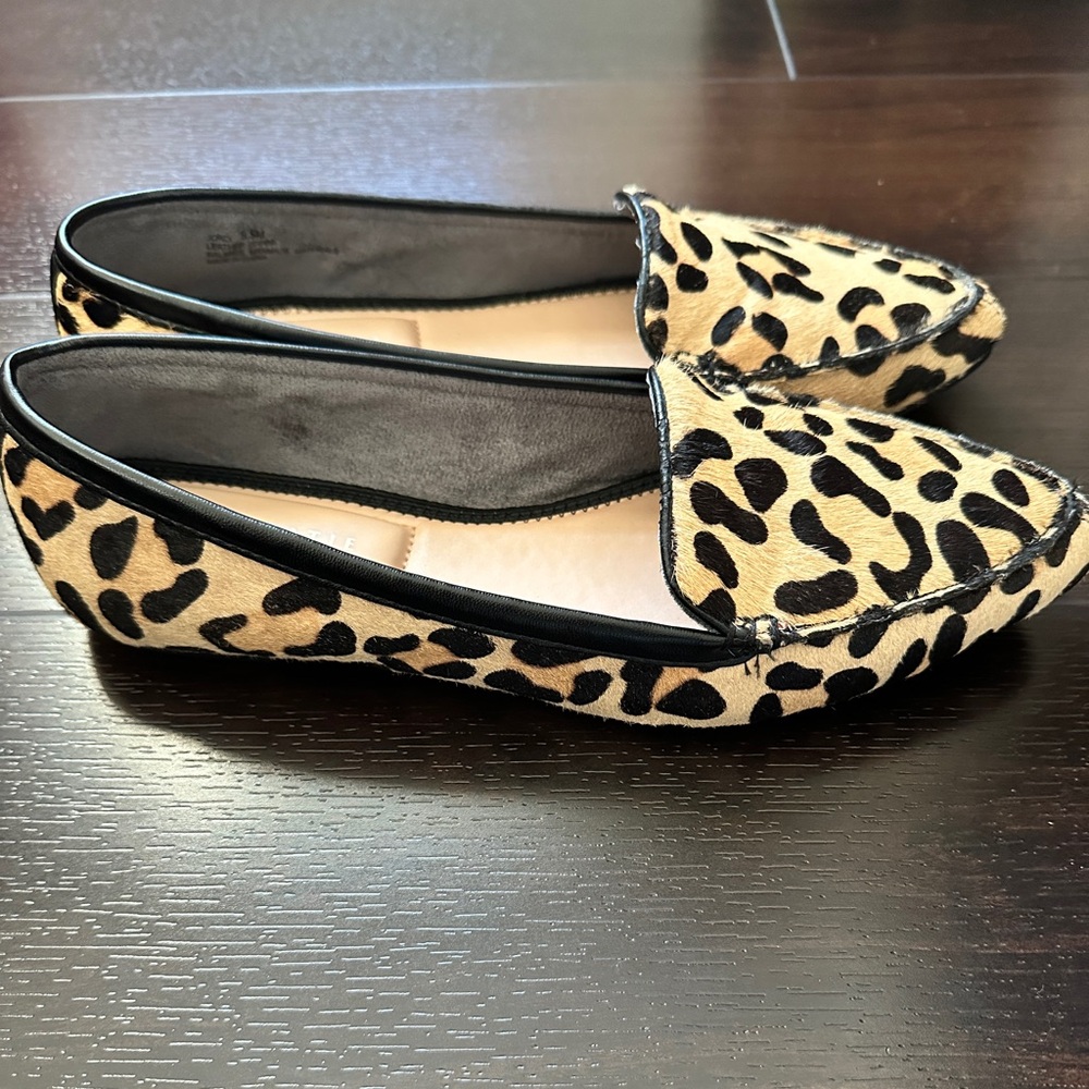 Kelly & Katie Leopard Print Flats - Picture 2 of 6